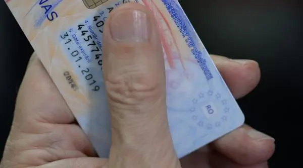 Pensionar din Gorj obține decontarea integrală a costurilor operațiilor la privatizare în instanță