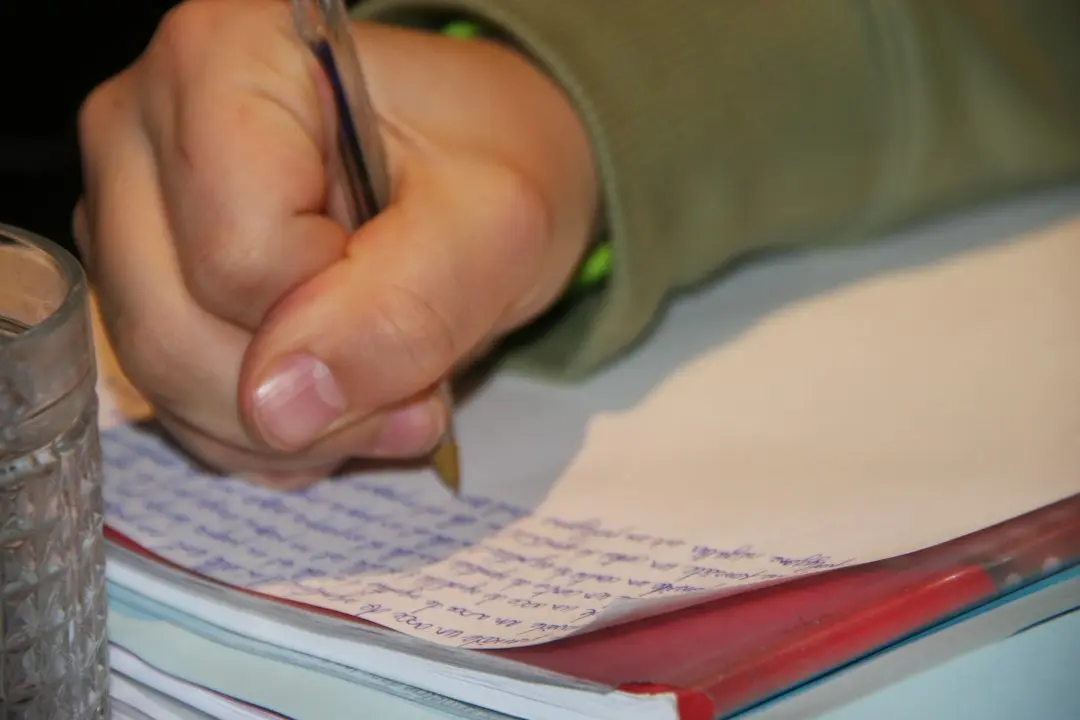 Stresul din spitale, scris în firele de păr: Ce spun hormonii despre sănătatea medicilor