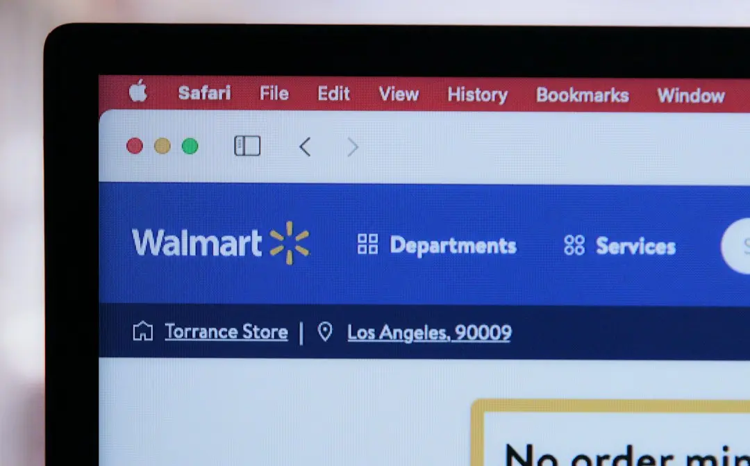 Walmart retrage peste 40.000 de conserve de fructe din cauza plumbului